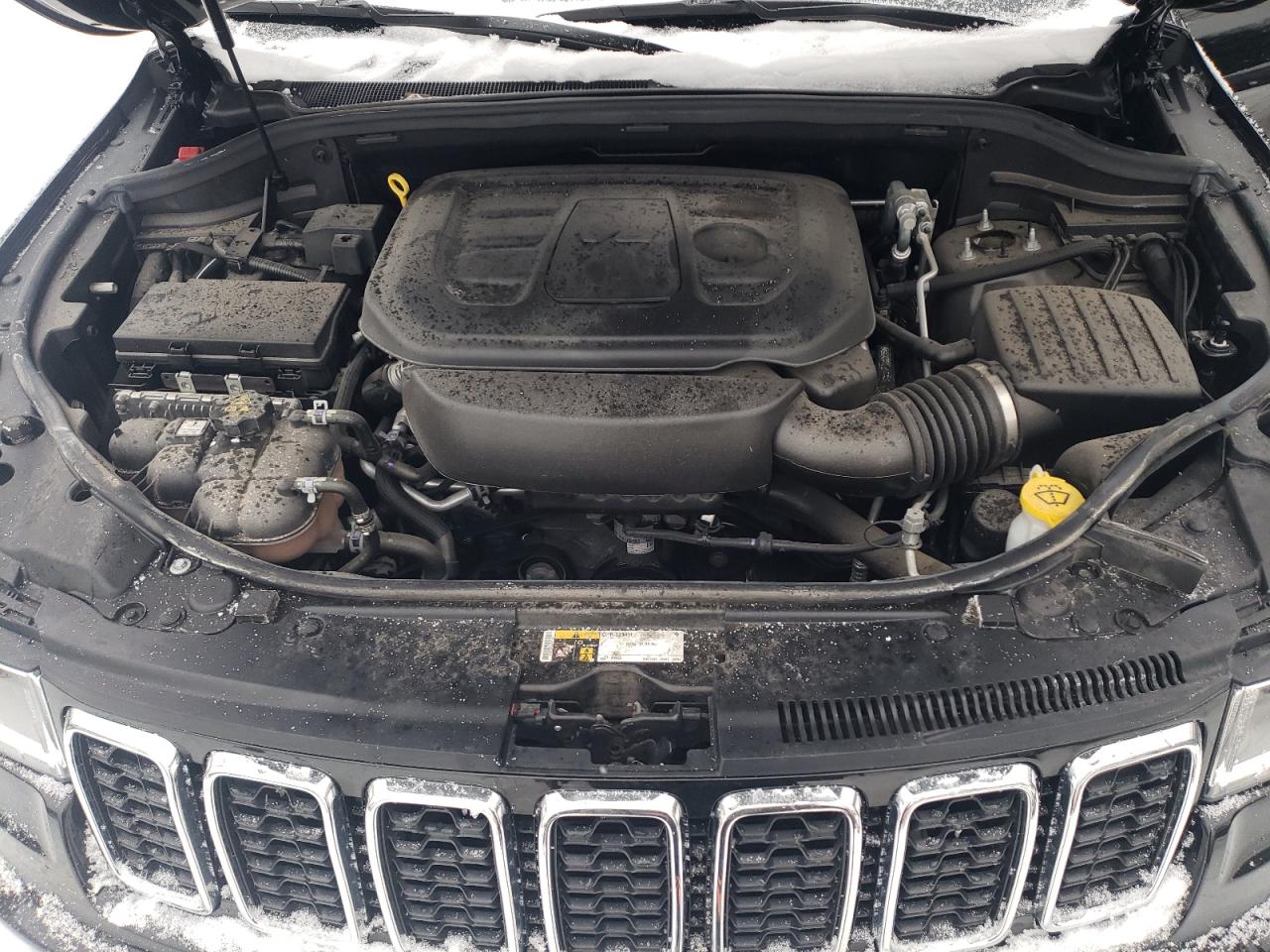 2020 Jeep Grand Cherokee - Image 12