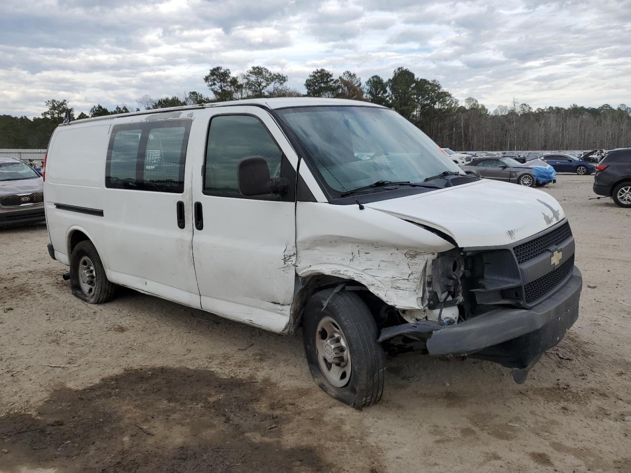 2012 Chevrolet Express - Image 4