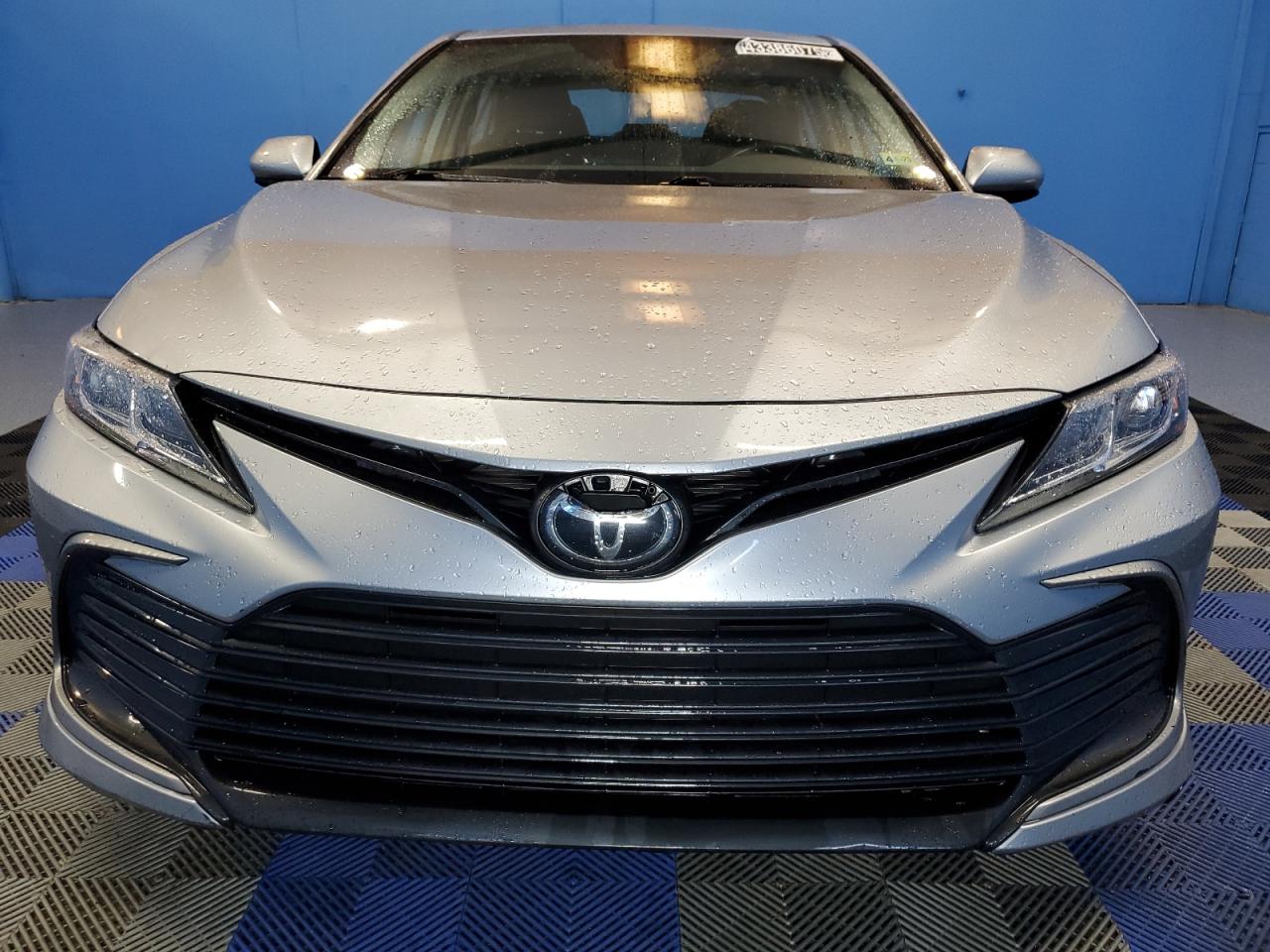 2022 Toyota Camry - Image 5