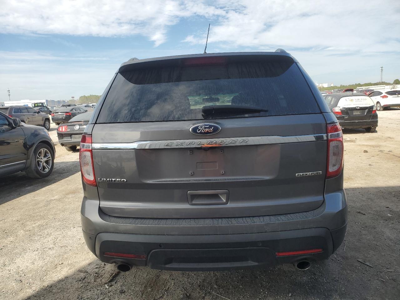 2013 Ford Explorer - Image 6