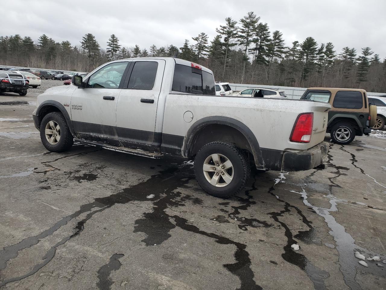 2015 RAM 1500 - Image 2