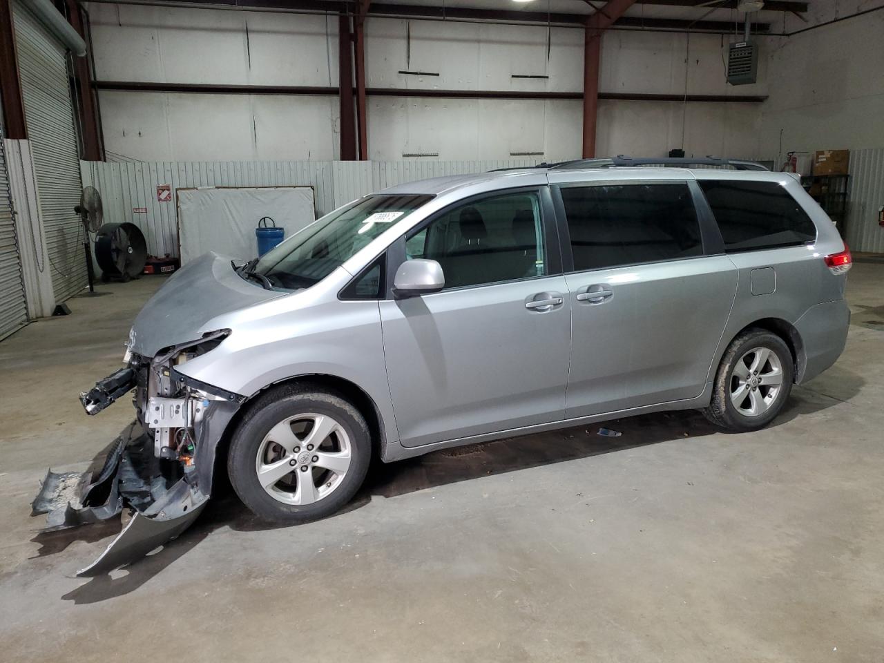 2012 Toyota Sienna - Image 1