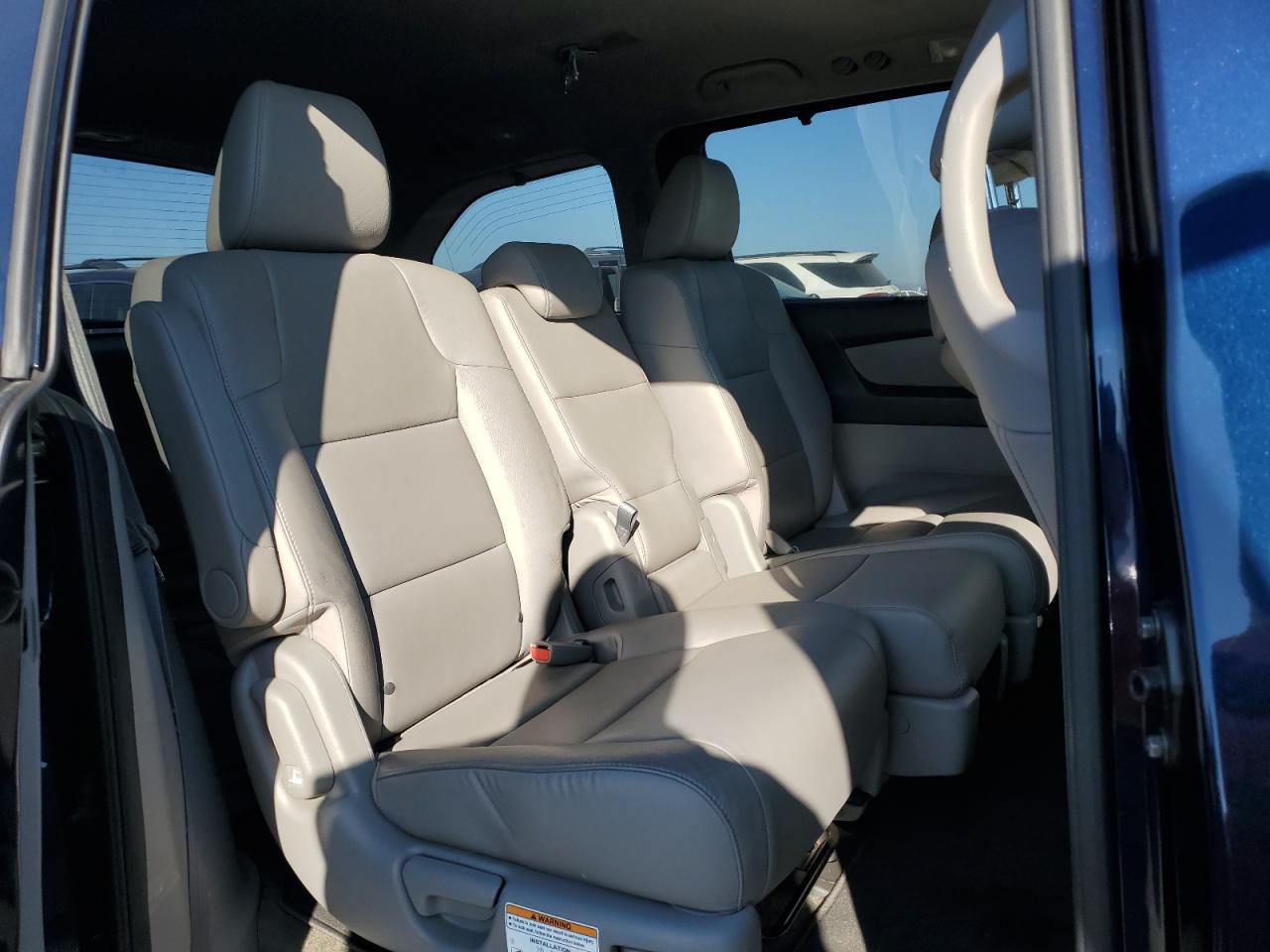 2014 Honda Odyssey - Image 11