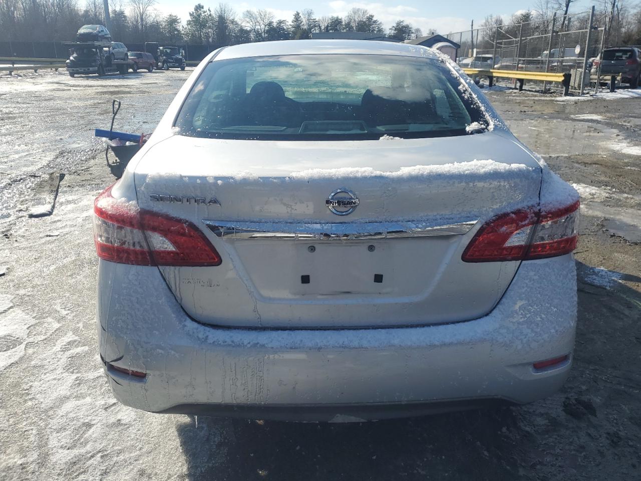 2015 Nissan Sentra - Image 6