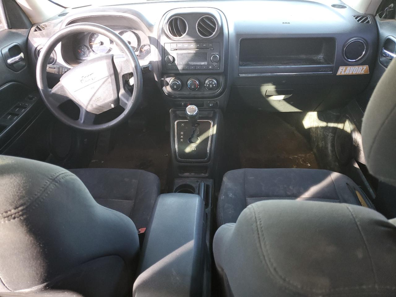 2010 Jeep Liberty (Patriot) - Image 8