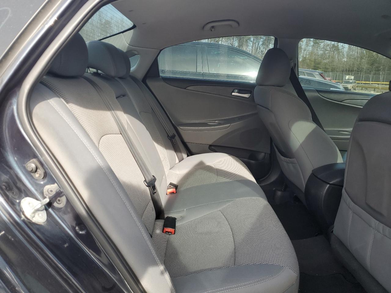 2014 Hyundai Sonata - Image 10