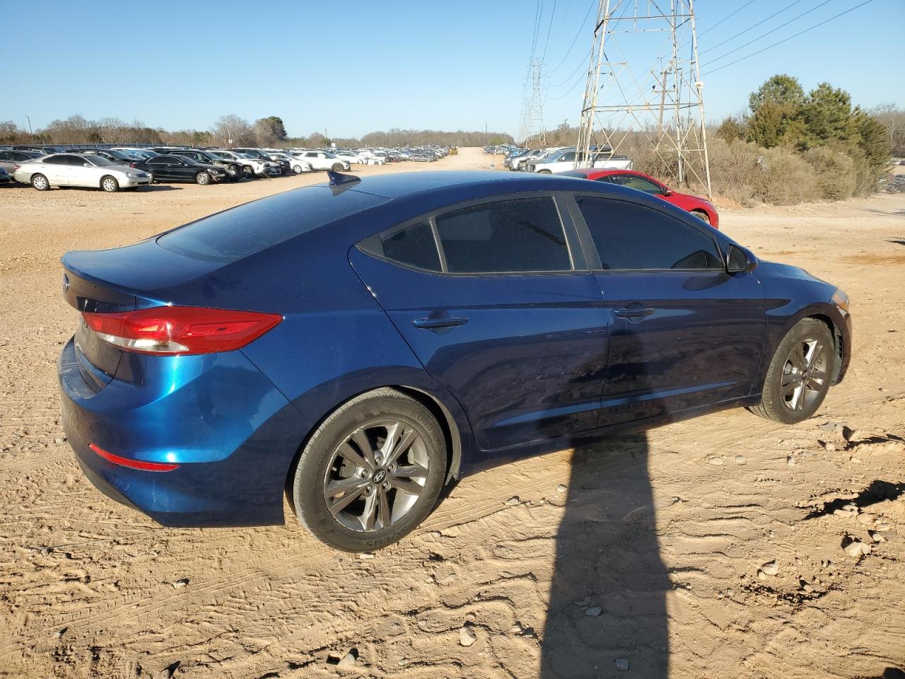 2017 Hyundai Elantra - Image 3