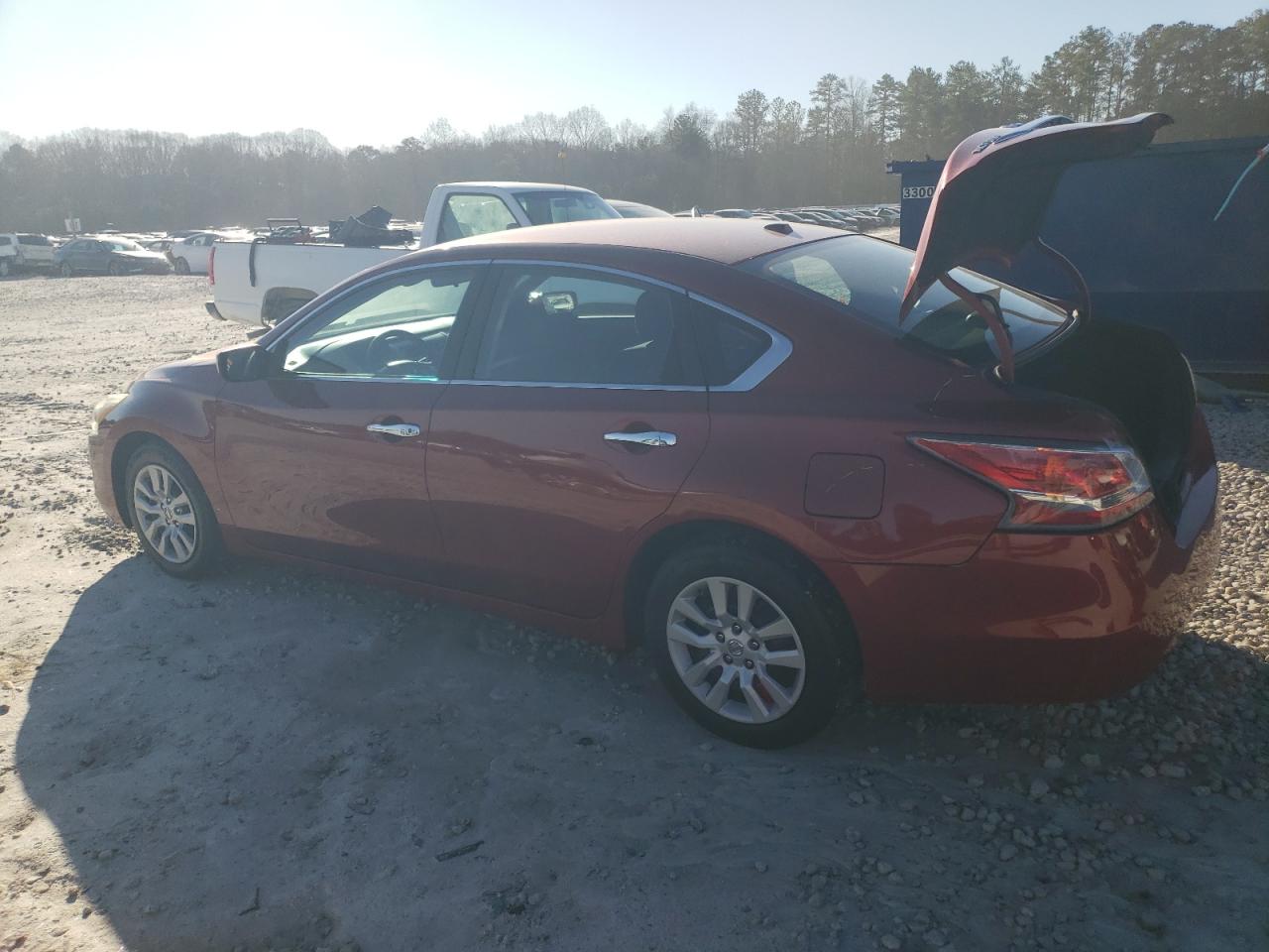 2015 Nissan Altima - Image 2
