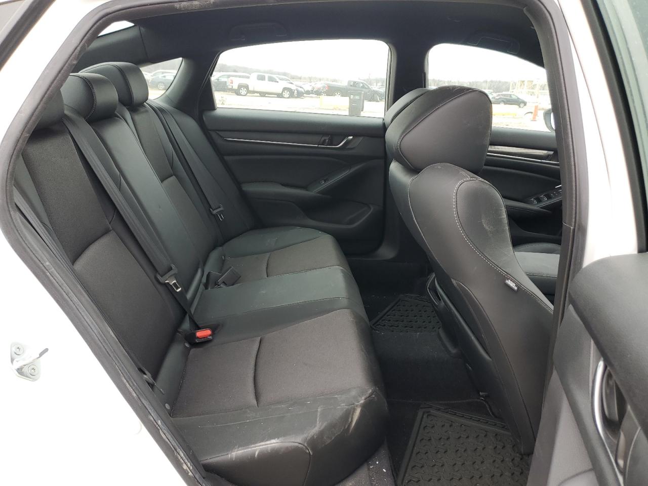 2022 Honda Accord - Image 10