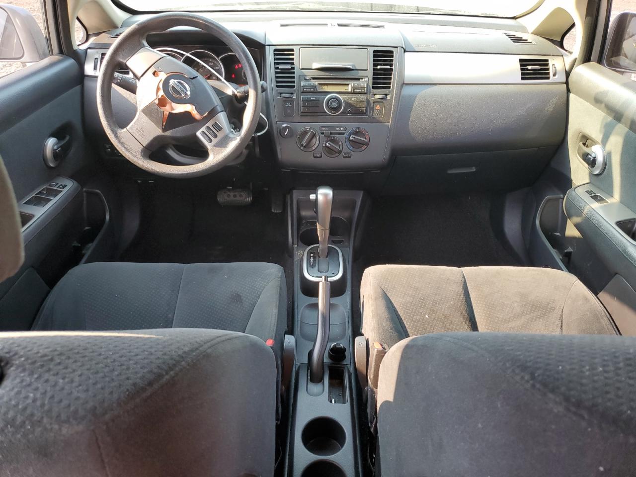 2011 Nissan Versa - Image 8