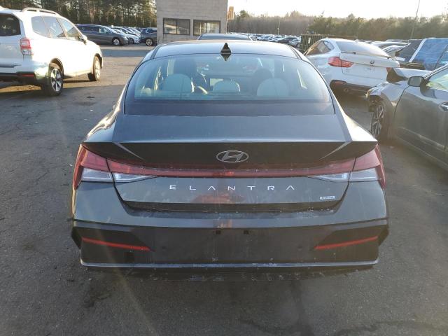  HYUNDAI ELANTRA 2024 Silver