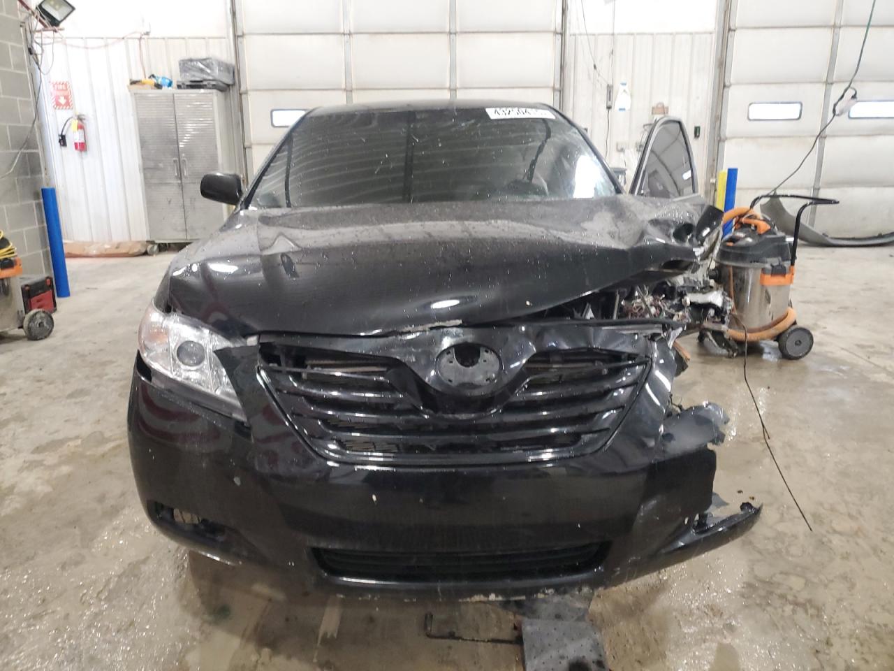 2009 Toyota Camry - Image 5