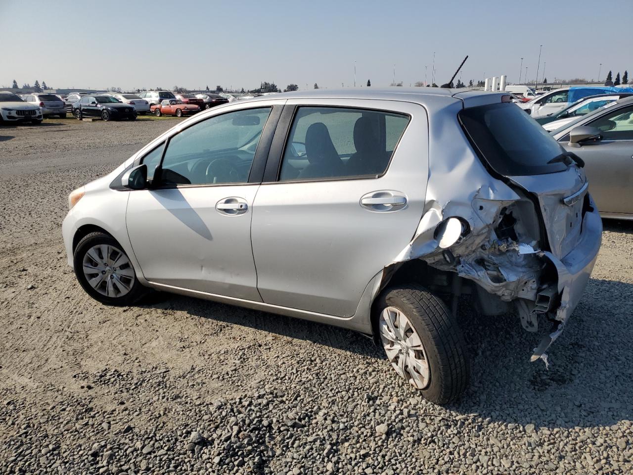 2014 Toyota Yaris - Image 2
