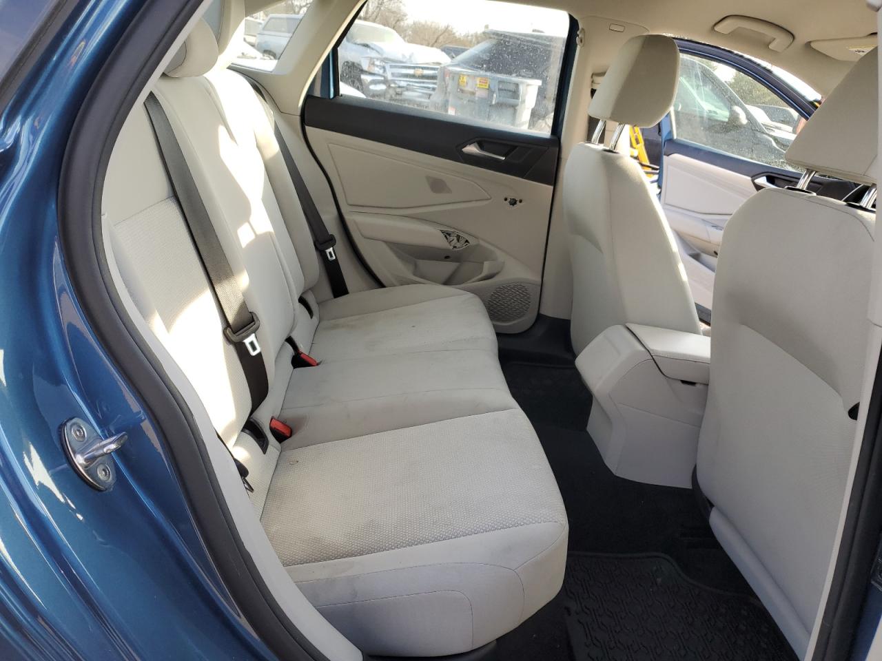2019 Volkswagen Jetta - Image 10