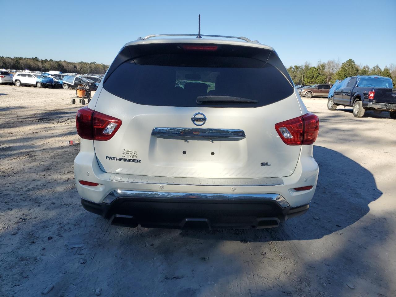 VIN 5N1DR2MN3HC628021 2017 NISSAN PATHFINDER no.6