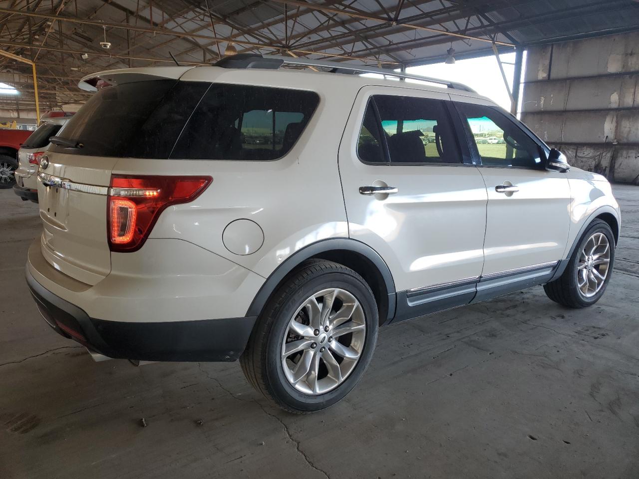 2015 Ford Explorer - Image 3