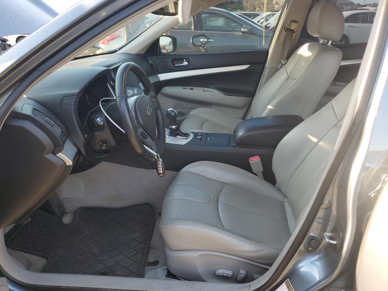 2009 Infiniti G - Image 7