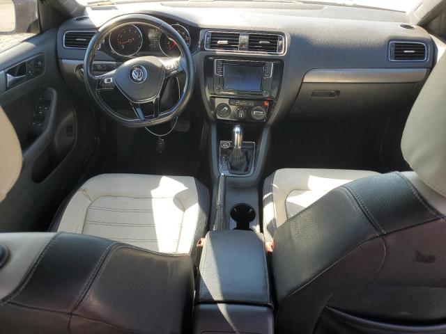 Sedans VOLKSWAGEN JETTA 2016 Czarny