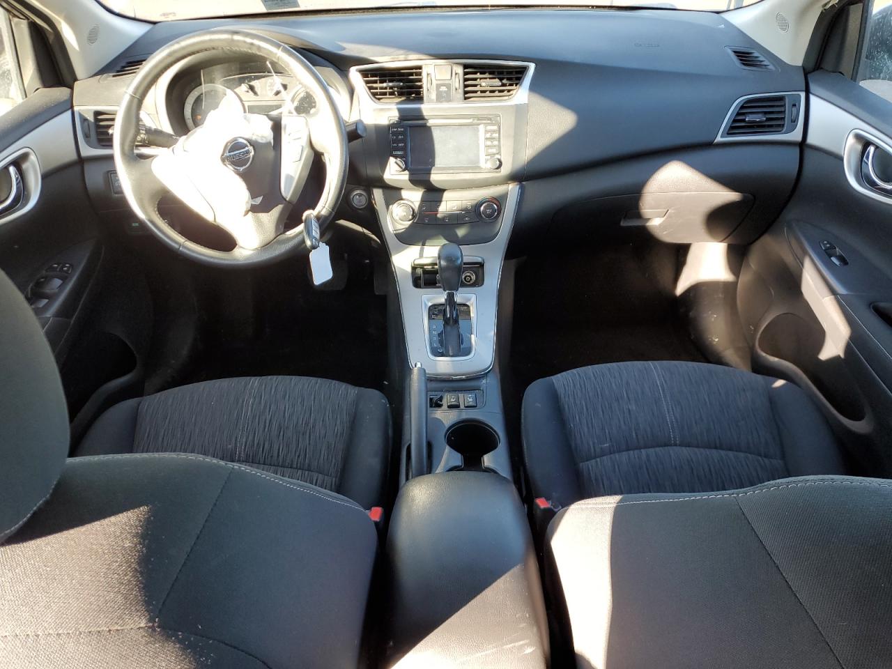 2015 Nissan Sentra - Image 8