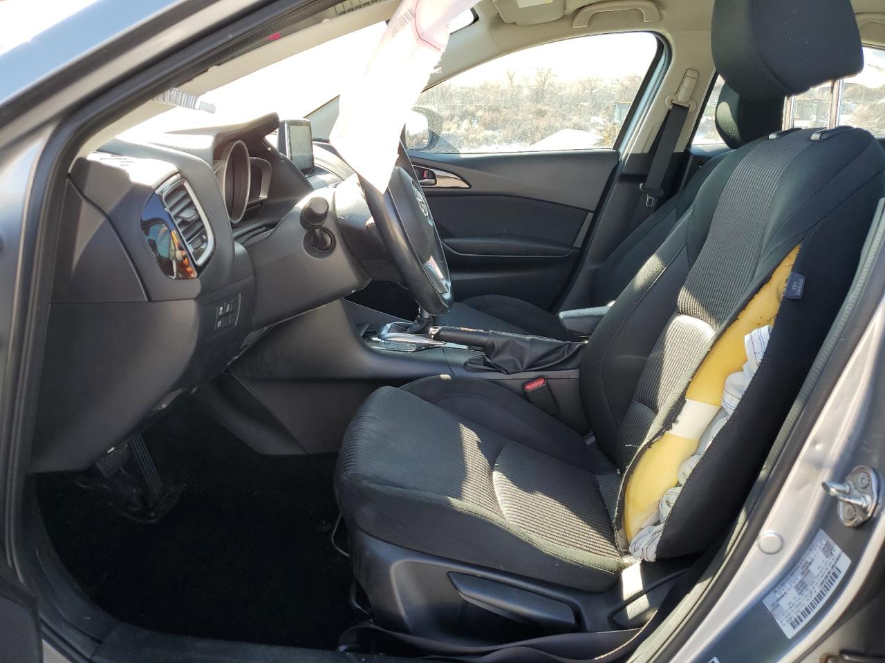 2015 Mazda 3 - Image 7