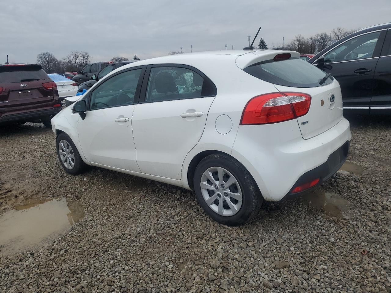 2015 Kia Rio - Image 2