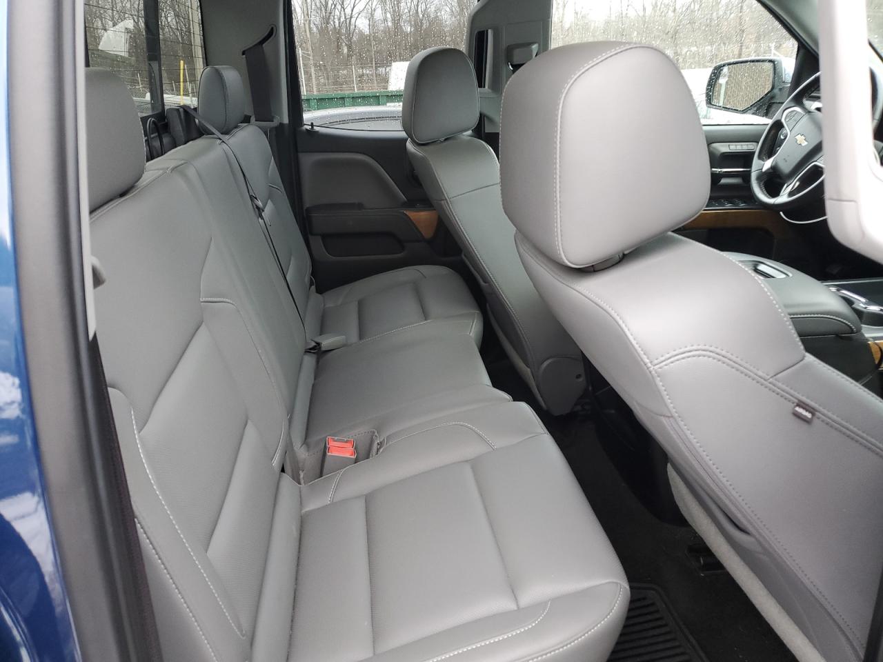 2017 Chevrolet Silverado - Image 10