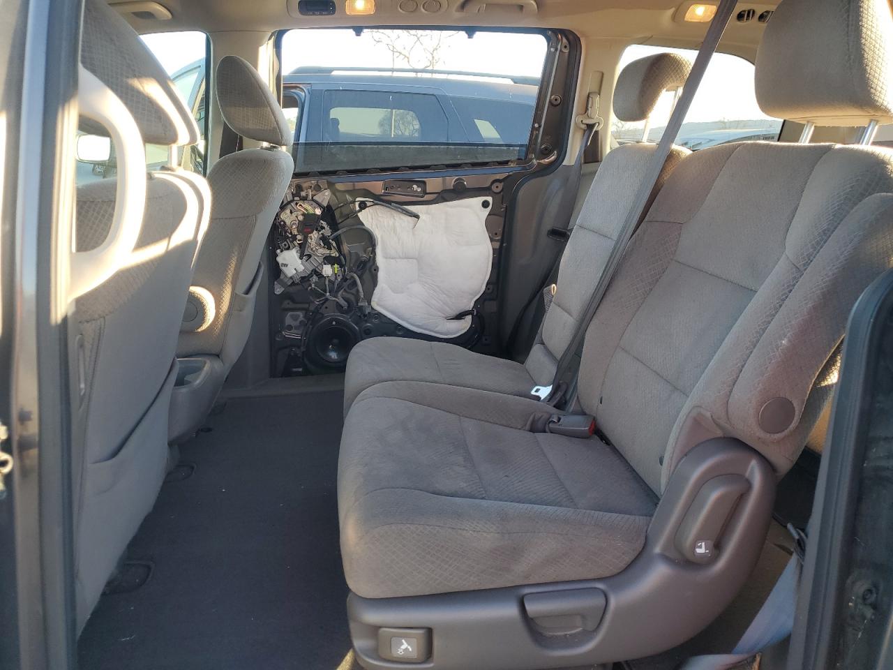 2015 Honda Odyssey - Image 11