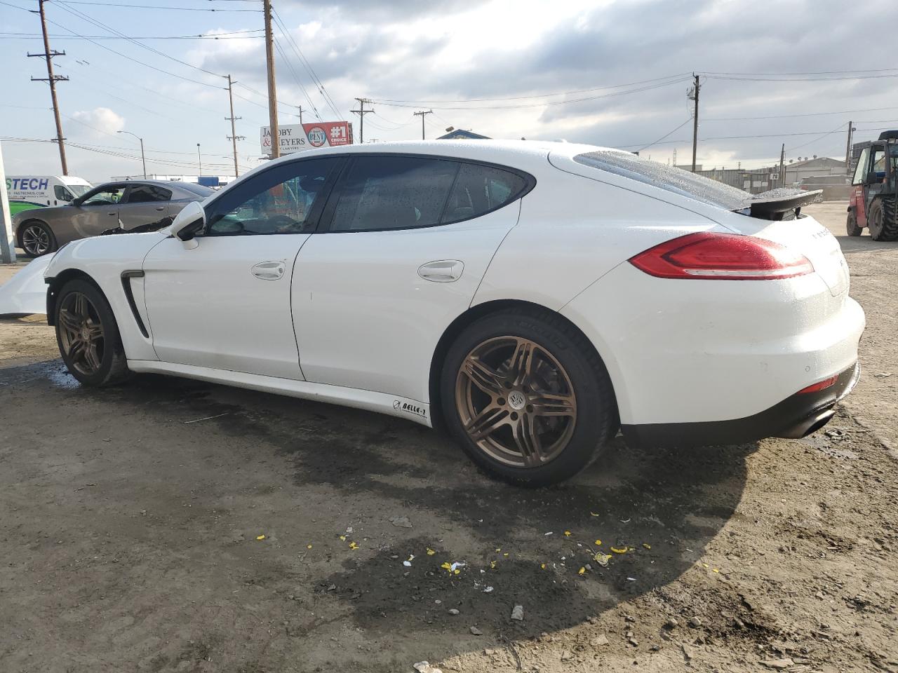 2015 Porsche Panamera - Image 2