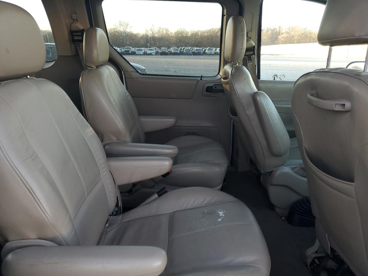 2001 Ford Windstar - Image 11