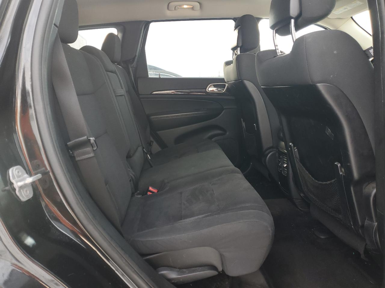 2012 Jeep Grand Cherokee - Image 11