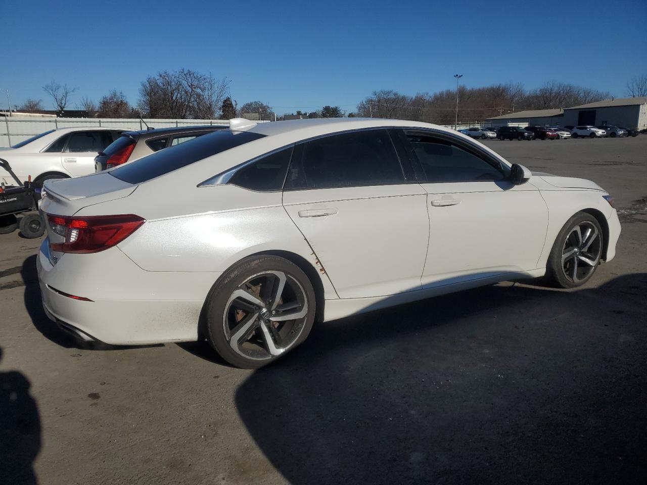 VIN 1HGCV2F34KA036204 2019 HONDA ACCORD no.3