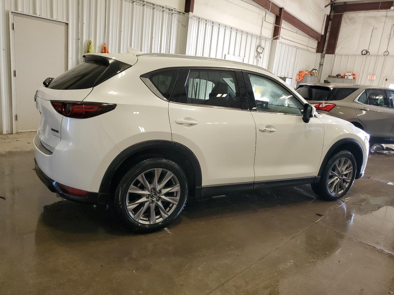 2021 Mazda CX-5 - Image 3