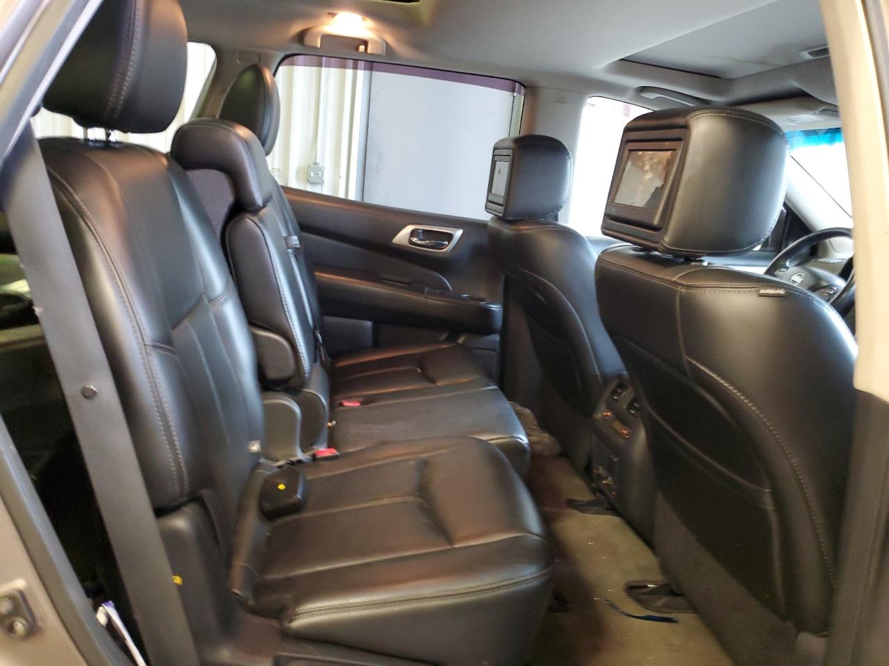 2014 Nissan Pathfinder - Image 10