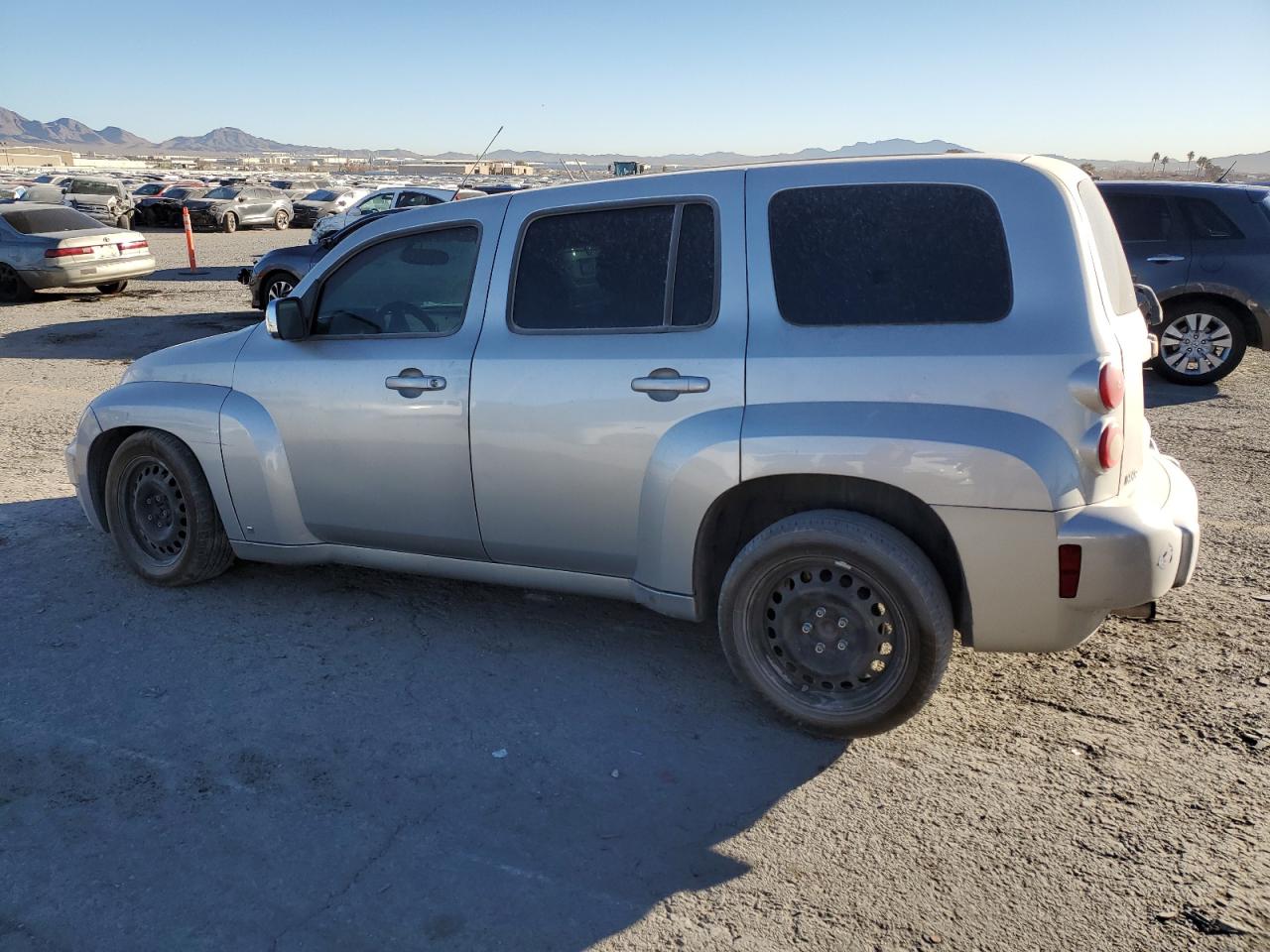 2007 Chevrolet HHR - Image 2