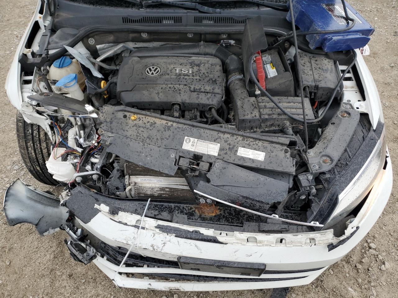 2016 Volkswagen Jetta - Image 12