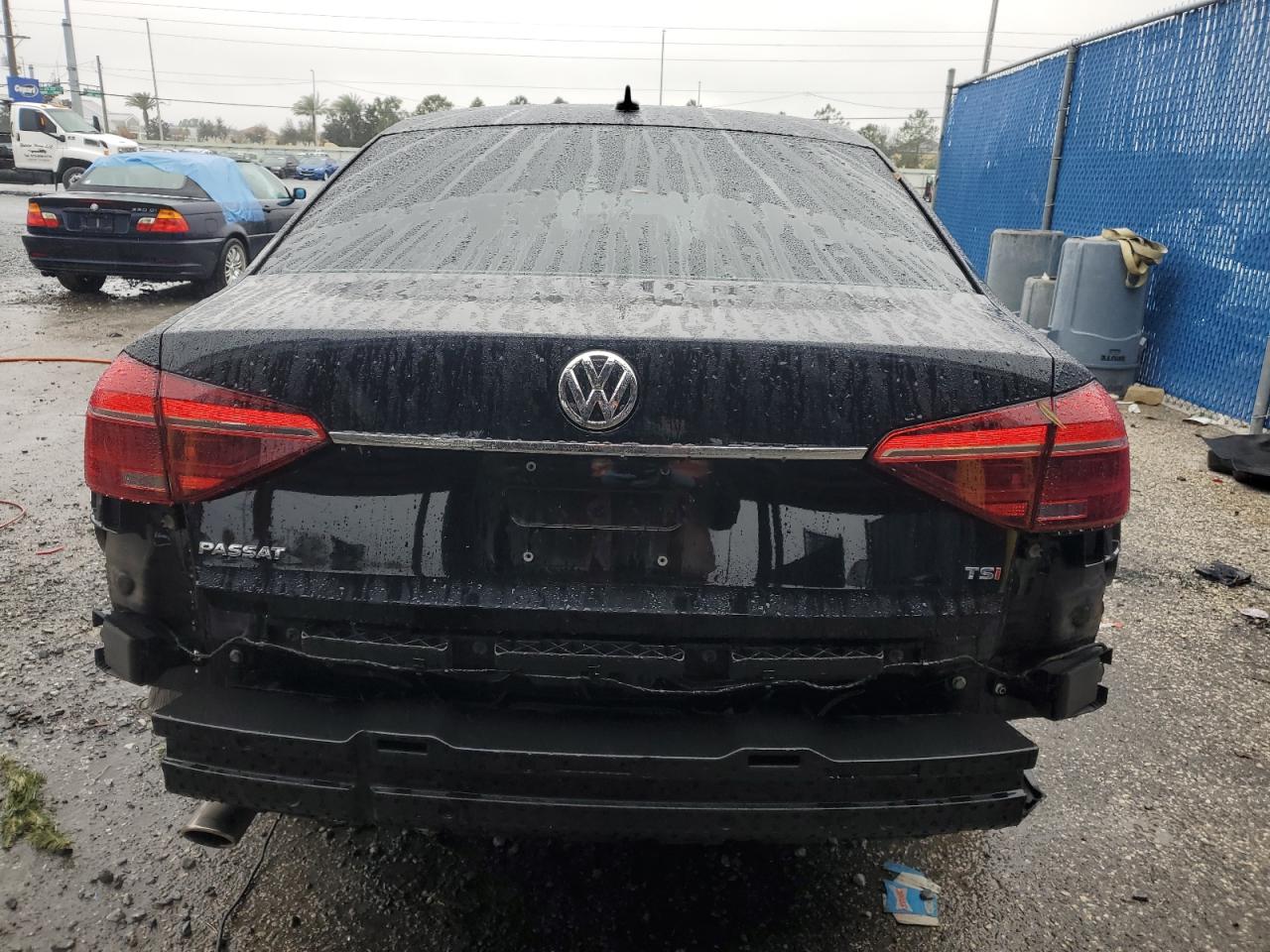 2017 Volkswagen Passat - Image 6