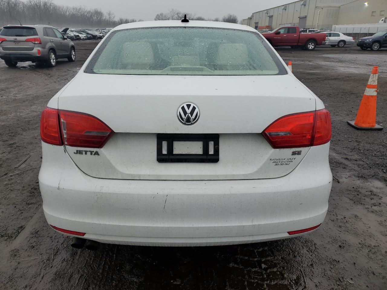 2014 Volkswagen Jetta - Image 6