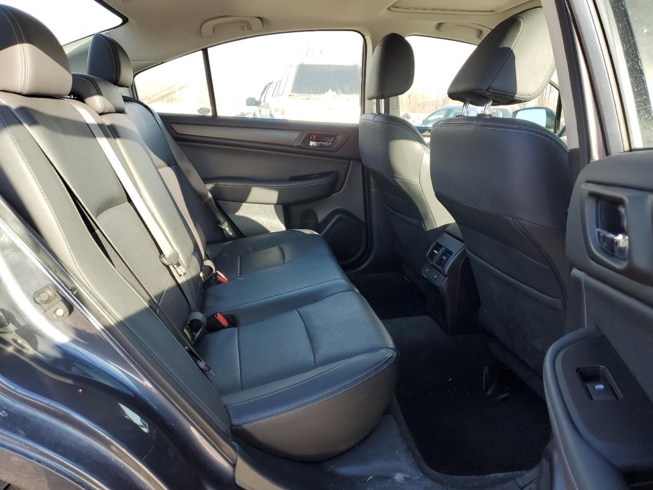 2017 Subaru Legacy - Image 10