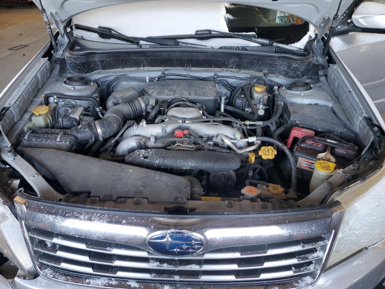 2010 Subaru Forester - Image 14