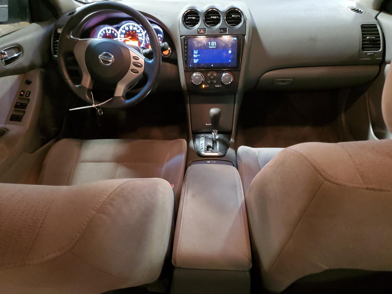 2011 Nissan Altima - Image 8