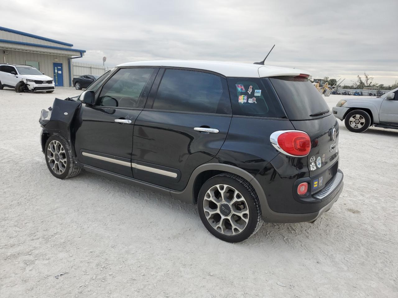 2016 Fiat 500 - Image 2