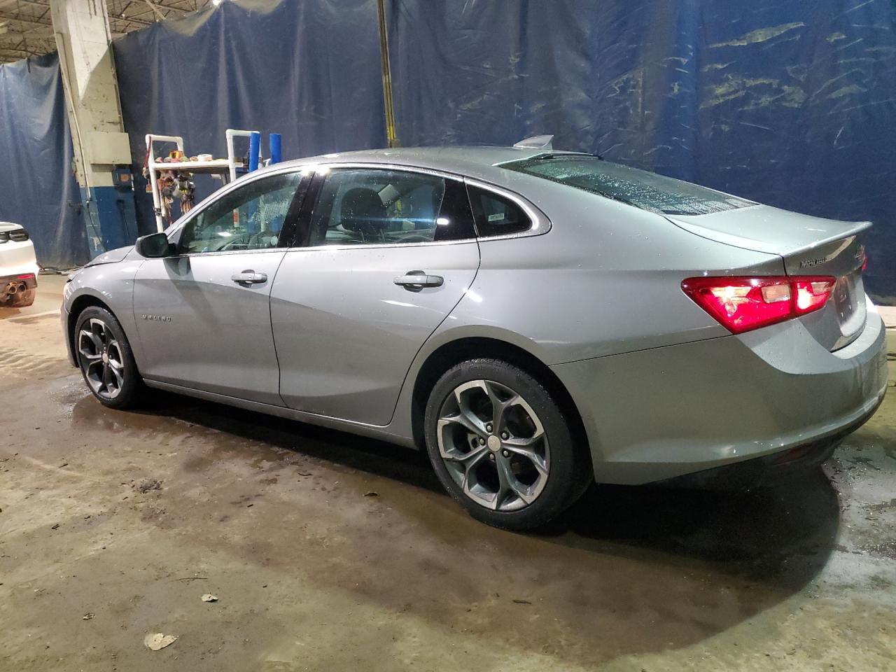 2023 Chevrolet Malibu - Image 2