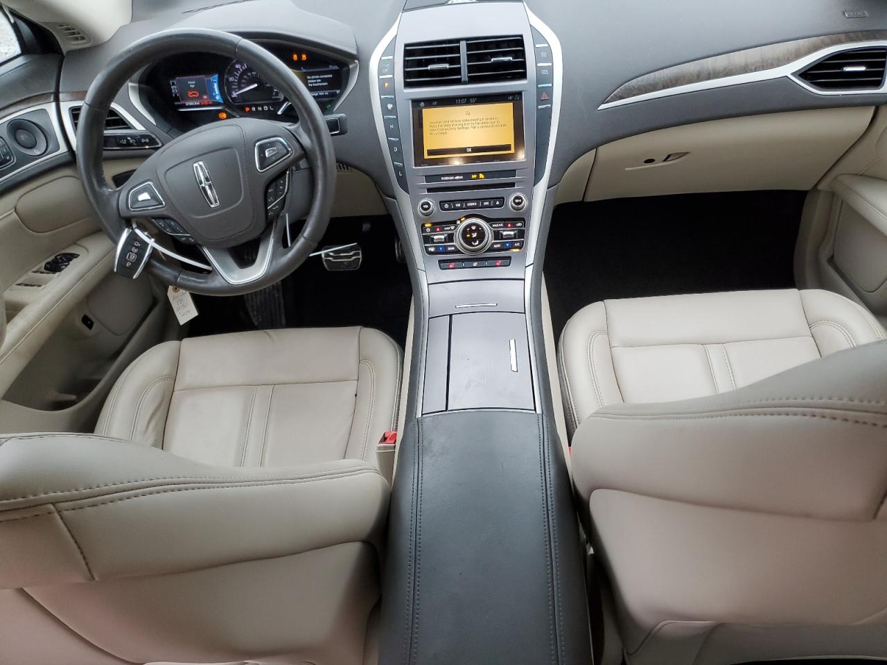 2019 Lincoln MKZ - Image 8