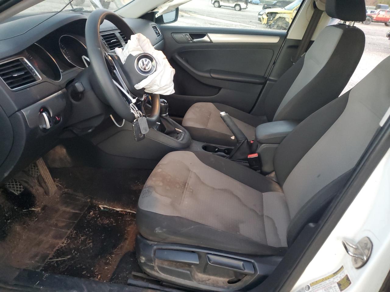 2018 Volkswagen Jetta - Image 7