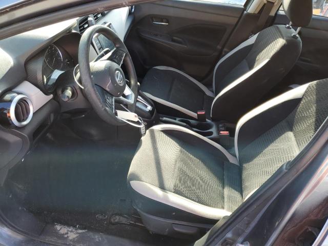  NISSAN VERSA 2021 Серый