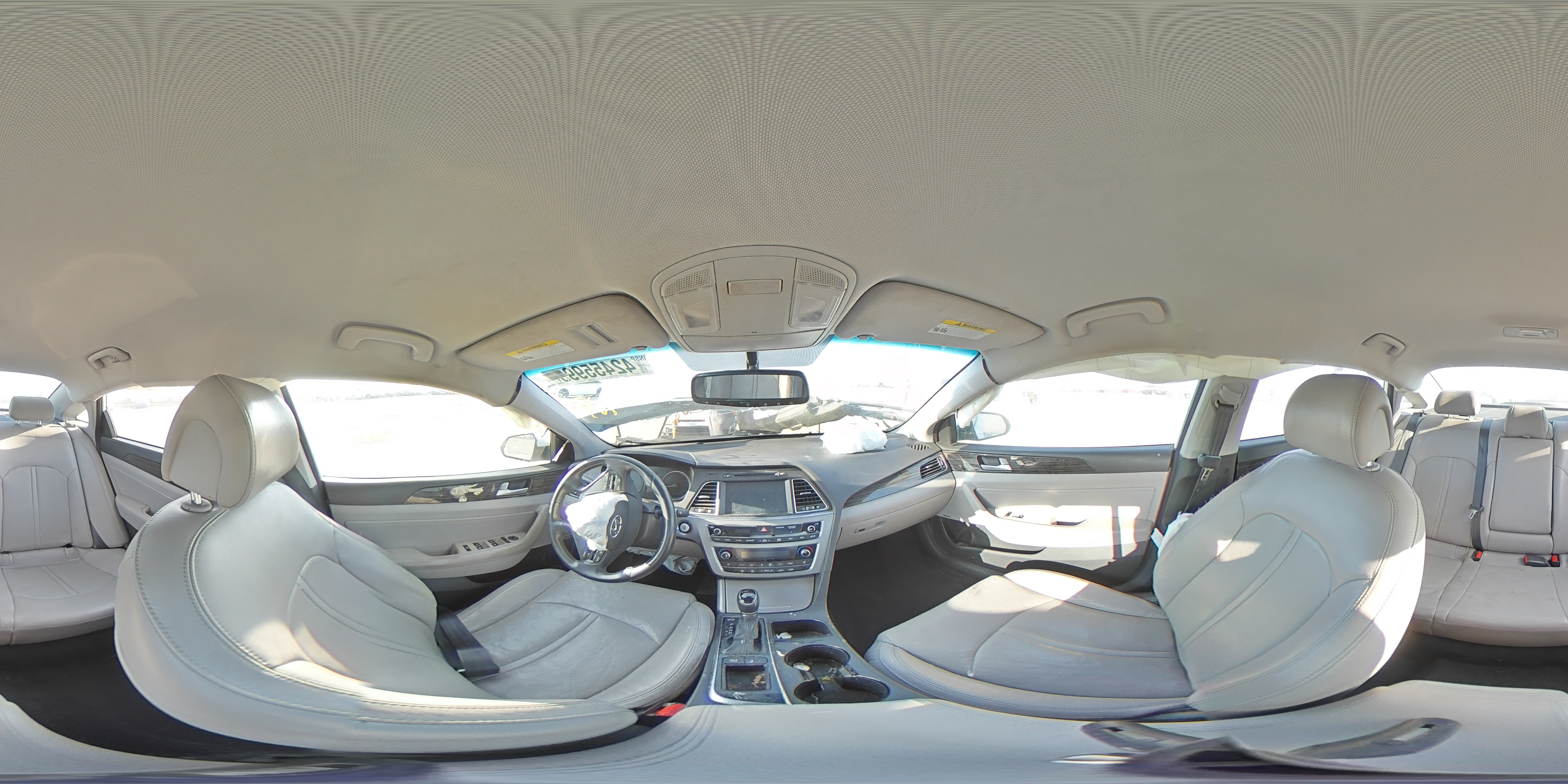 2015 Hyundai Sonata - Image 13