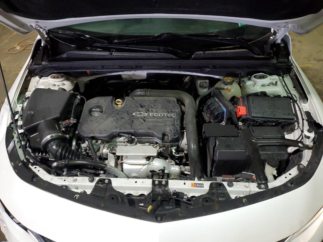 2016 Chevrolet Malibu - Image 11