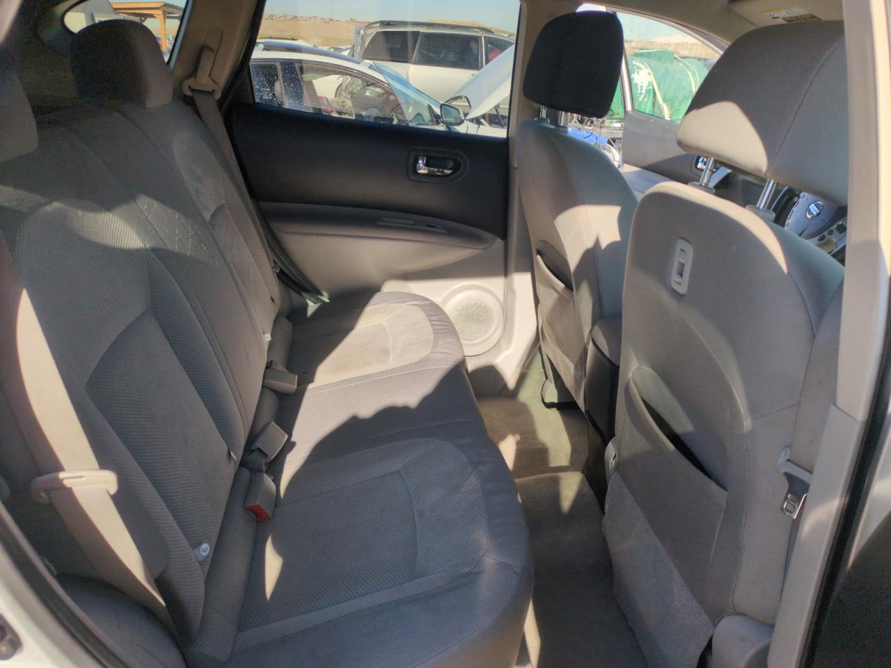 2013 Nissan Rogue - Image 10