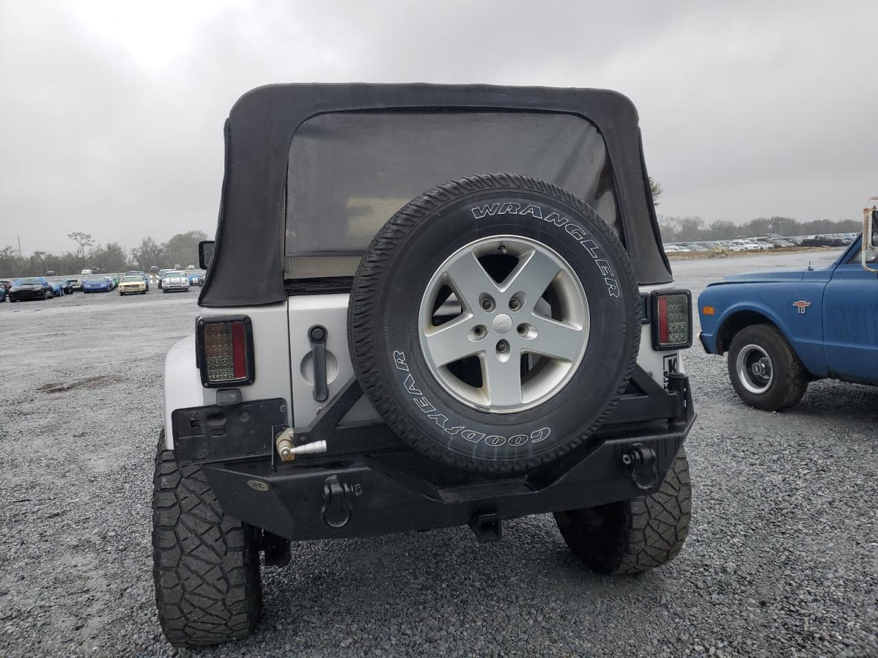 2012 Jeep Wrangler - Image 6