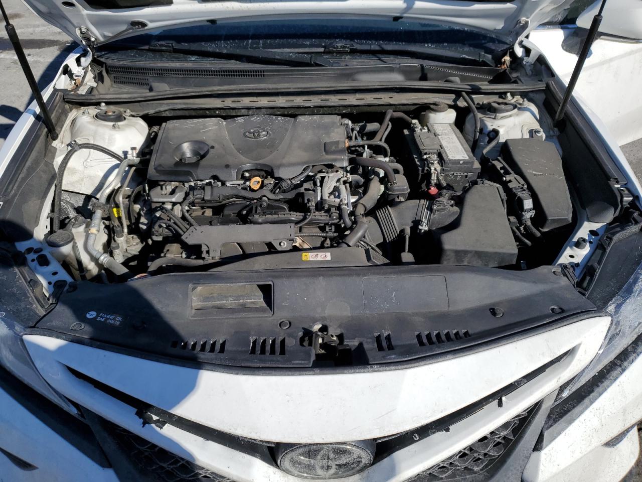 2020 Toyota Camry - Image 11